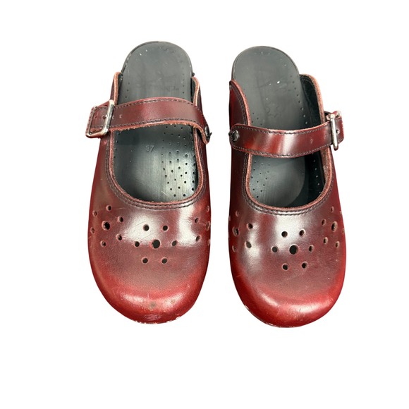 Dansko Red of Leather Clogs Size 37 Mary Jane Adjustable Buckle Strap Shoes - Picture 1 of 11
